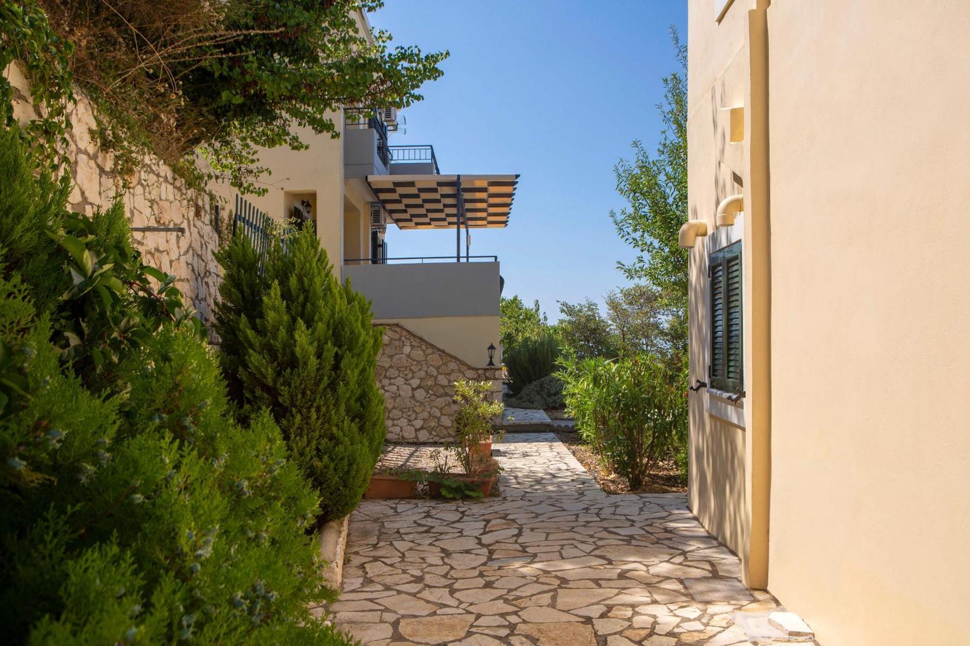 Natura Villas Drymon Buitenkant foto