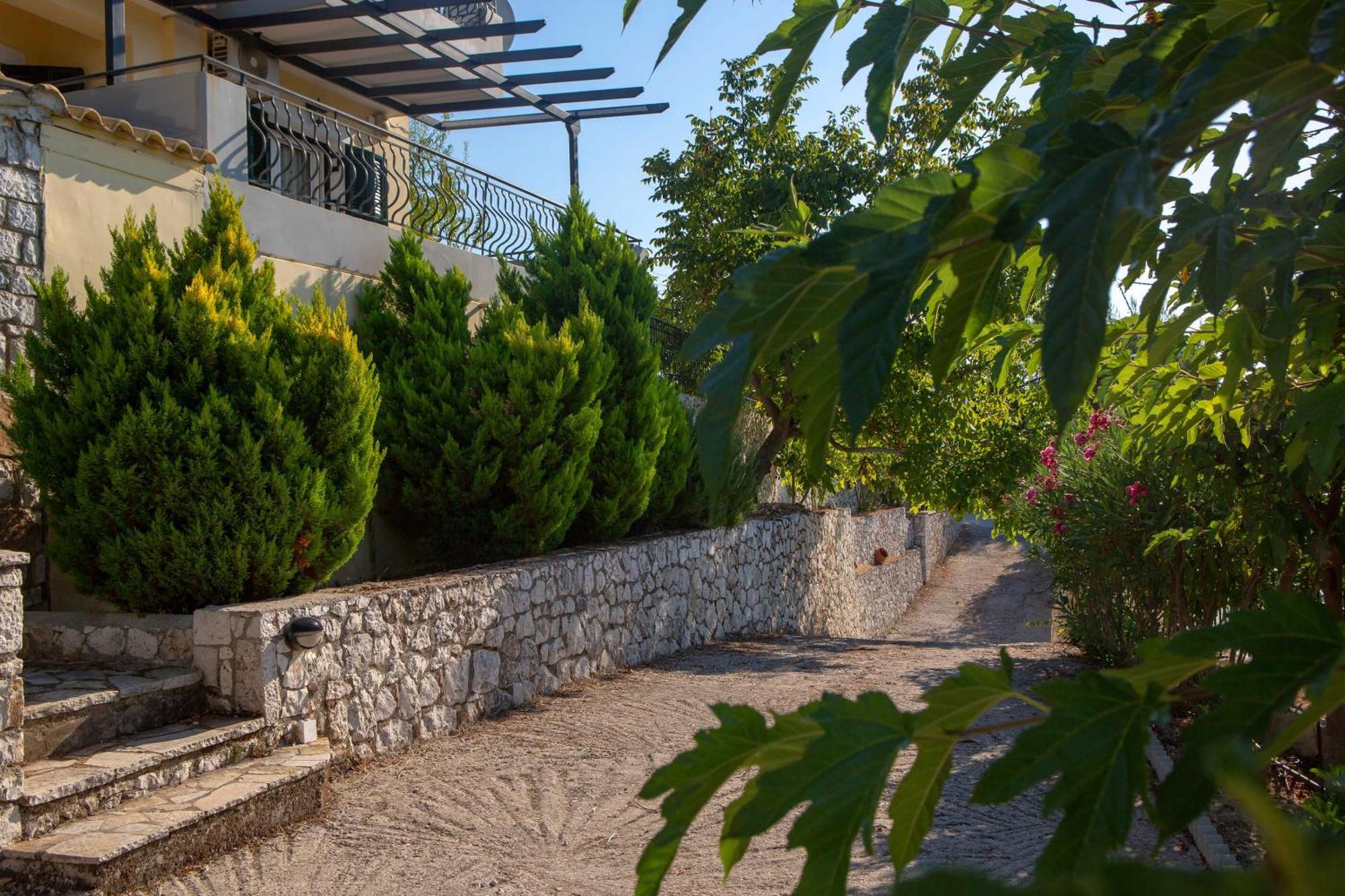 Natura Villas Drymon Buitenkant foto